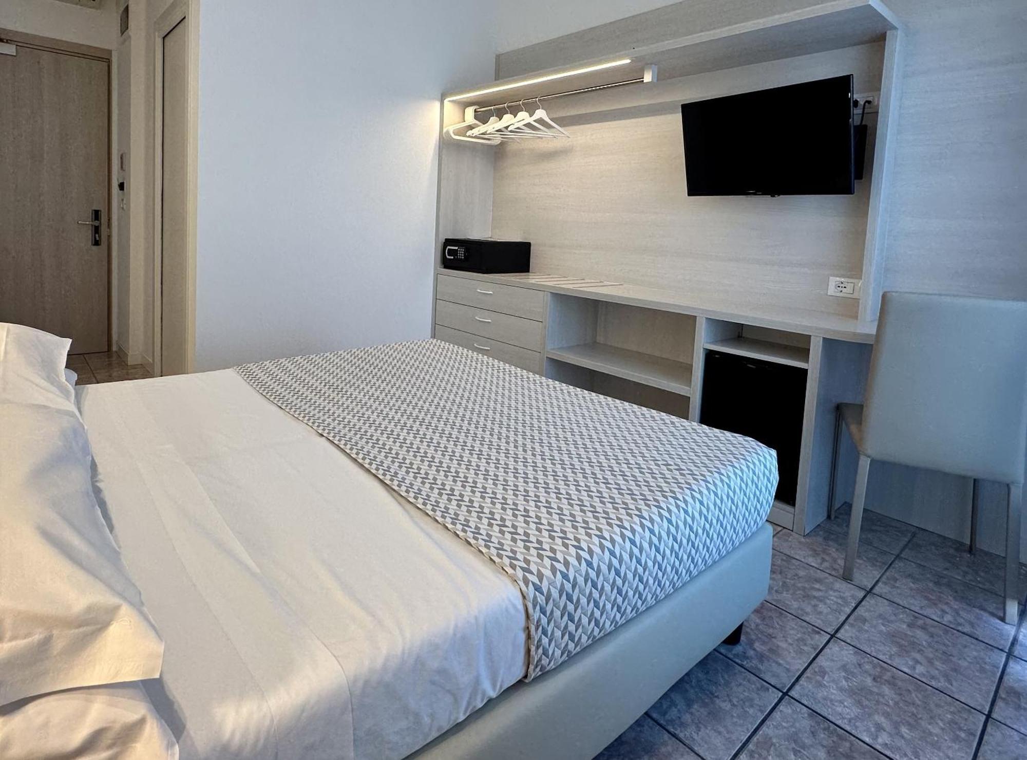 Hotel Nizza Frontemare Superior 3 Stelle Lido di Jesolo Exterior photo