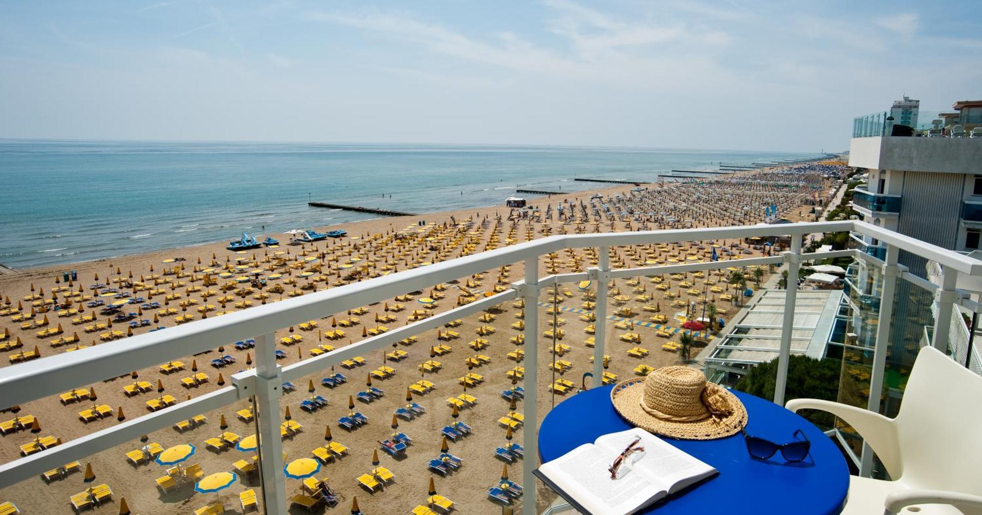Hotel Nizza Frontemare Superior 3 Stelle Lido di Jesolo Exterior photo